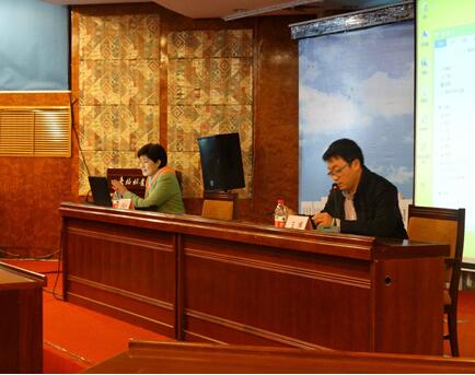 新葡官网隆重召开新生专业介绍会